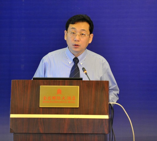 张斌.jpg 张斌.jpg